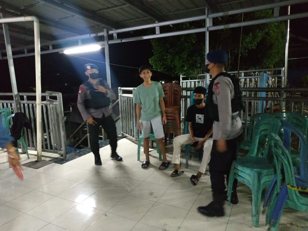 Gelar Patroli Malam, Brimob Polda Kaltim Cegah Balap Liar WhatsApp Image 2022 06 12 at 10.00.46