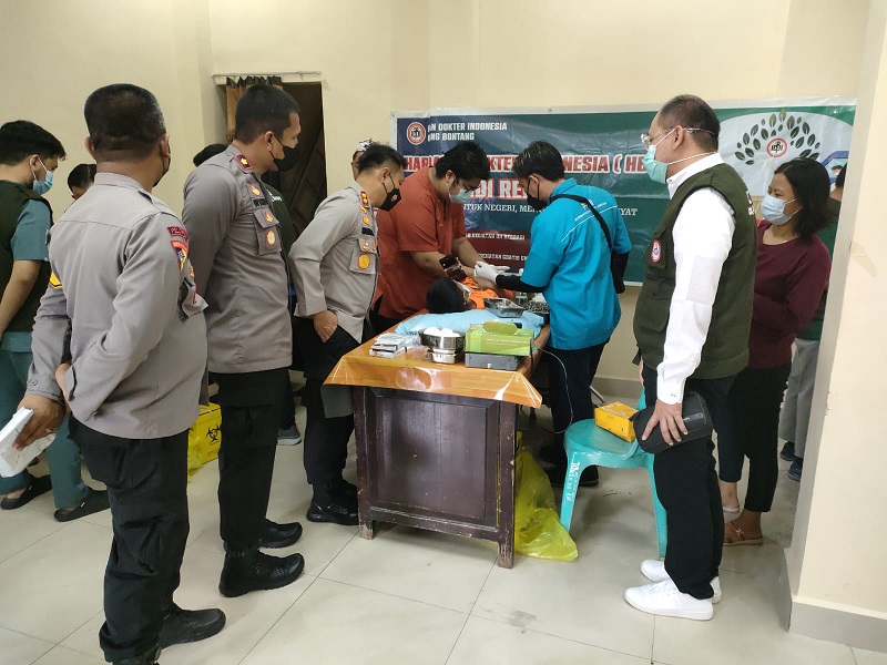 Rangkian Hari Bhayangkara Ke -76, Polres Bontang Gelar Khitanan Massal WhatsApp Image 2022 06 15 at 16.25.42