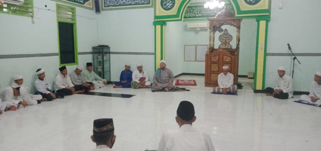 Tingkatkan Imtaq, Polres Paser Laksanakan Yasinan dan Sholat Berjamaah WhatsApp Image 2022 06 17 at 09.26.49