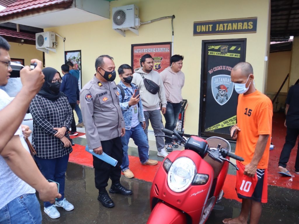 Empat Kali Beraksi, Spesialis Jok Motor Diringkus Polisi WhatsApp Image 2022 06 17 at 11.36.16