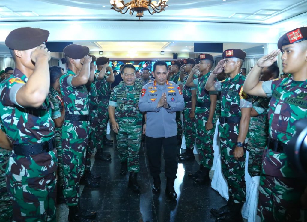 Dihadapan Dansat, Kapolri Tekankan Sinergitas TNI-Polri Harga Mati Demi Wujudkan Indonesia Emas 2045 WhatsApp Image 2022 06 24 at 09.46.13