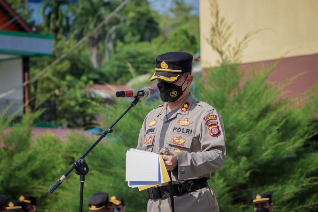 Kapolres Kukar Pimpin Upacara Penutupan Latihan Kerja Siswa SPN Polda Kaltim WhatsApp Image 2022 06 26 at 08.25.09 1