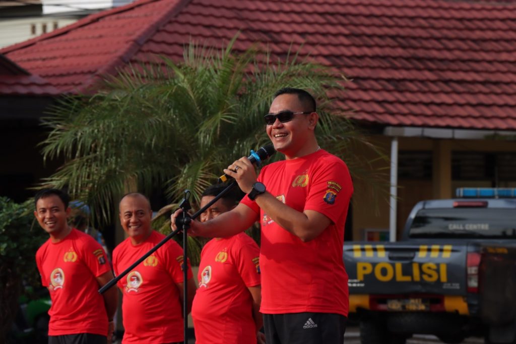 Gelorakan Semangat Hari Bhayangkara Ke-76, Polres Paser Gelar Olahraga Bersama WhatsApp Image 2022 06 26 at 09.26.32 1