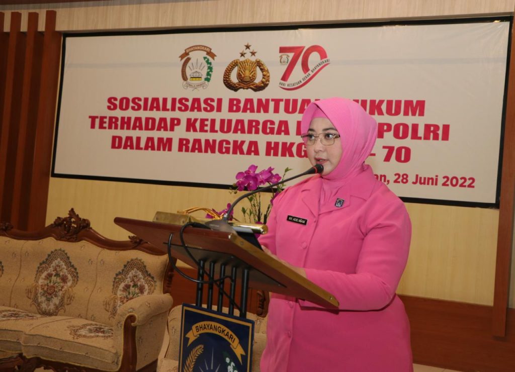 Dalam Rangka HKGB Ke-70, Ketua Bhayangkari Daerah Kaltim Buka Sosialisasi Bantuan Hukum Terhadap Keluarga Besar Polri WhatsApp Image 2022 06 28 at 19.44.03