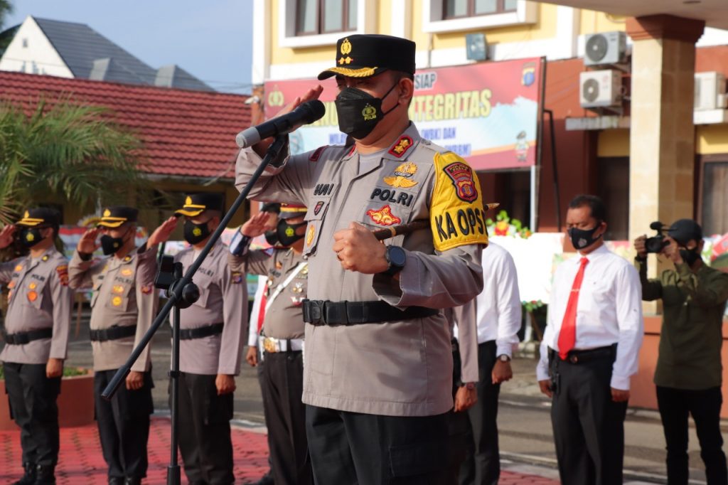 Kapolres Paser Pimpin Korp Raport Kenaikan Pangkat 27 Personel Polri WhatsApp Image 2022 07 01 at 11.13.54