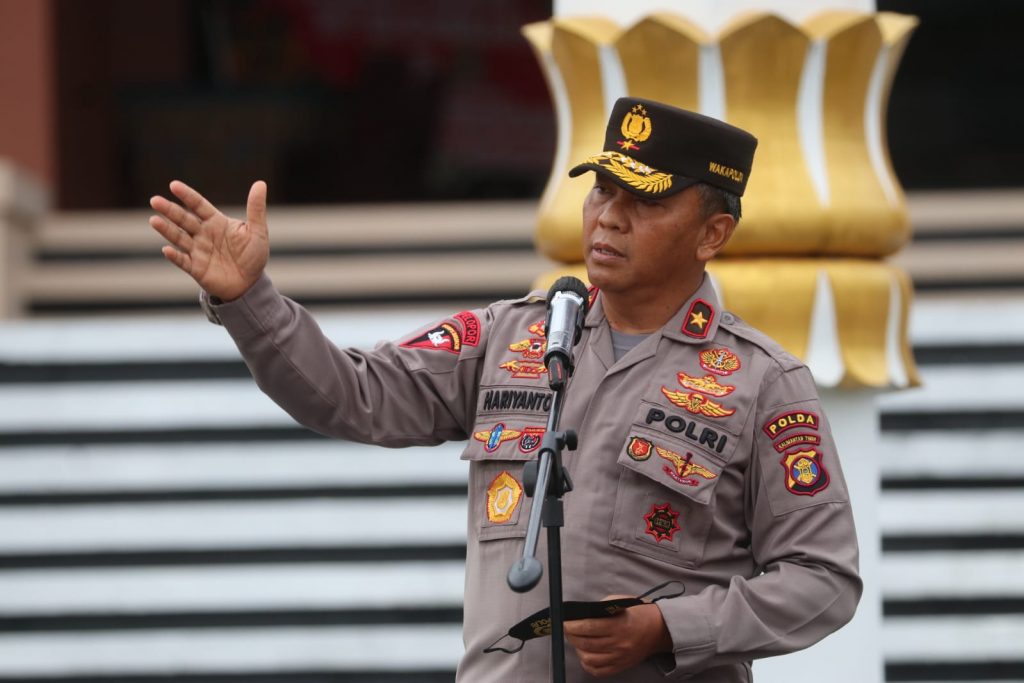 Ingatkan Kedisiplinan kepada Personel, Waka Polda Kaltim Pimpin Apel Pagi WhatsApp Image 2022 07 04 at 09.04.23