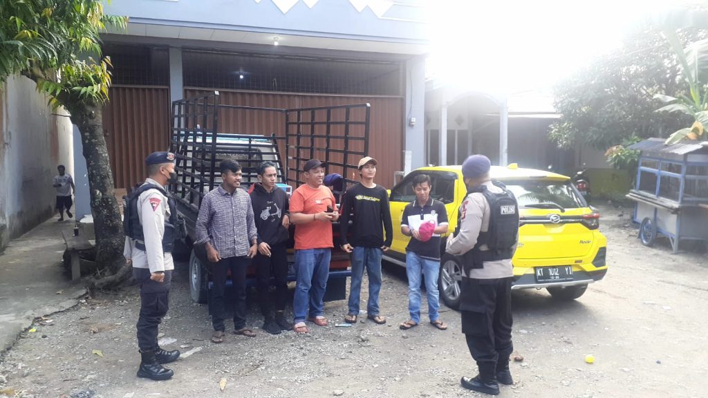 Lebih Dekat dengan Masyarakat, Brimob Kaltim Aktif Jalin Komunikasi Melalui Patroli Dialogis WhatsApp Image 2022 07 11 at 08.22.28