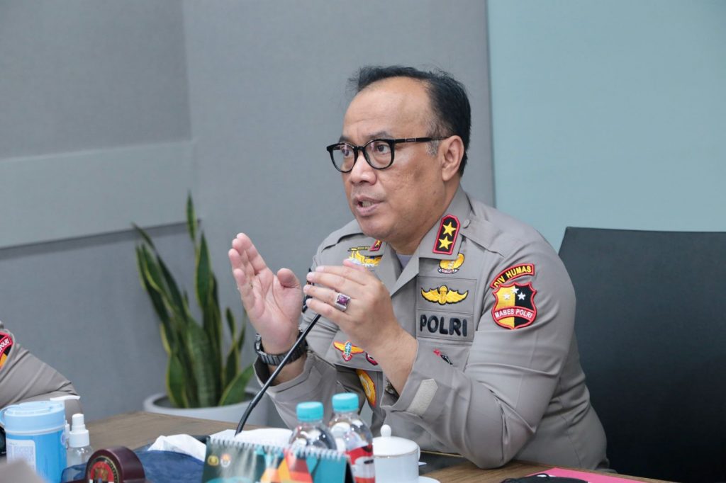 Hindari Spekulasi, Polri Terus Perkuat Pembuktian Ilmiah di Kasus Brigadir J WhatsApp Image 2022 07 17 at 11.41.42