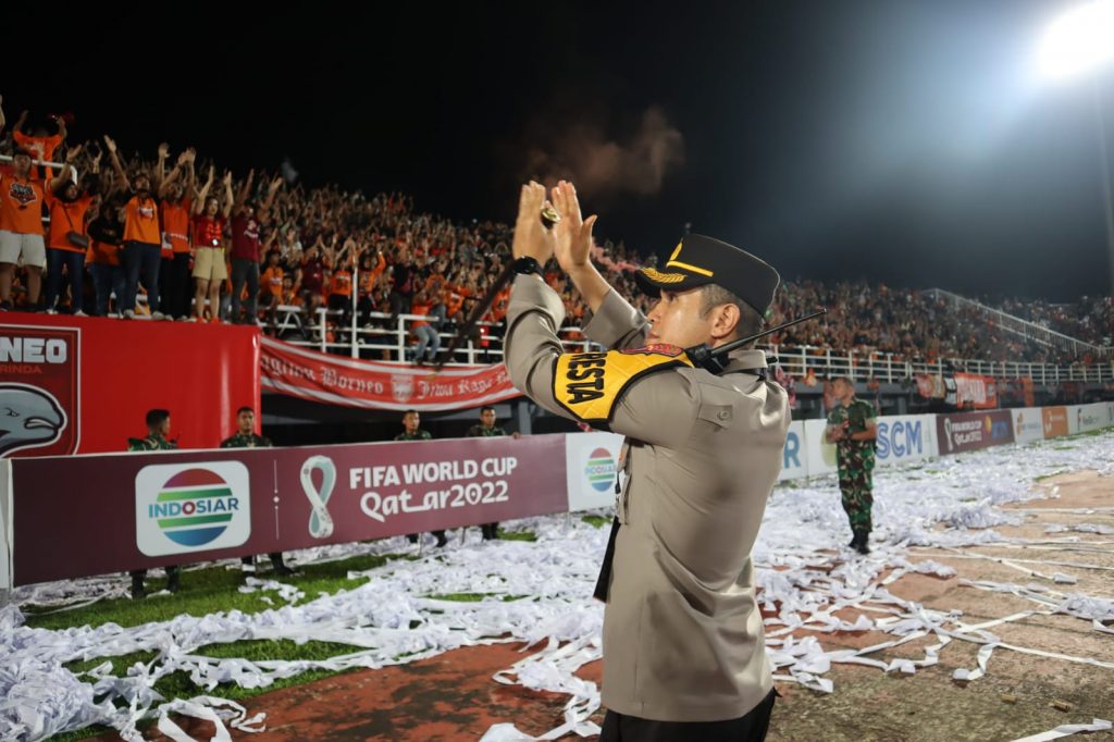 Sukses, Polresta Samarinda Amankan Final Leg 2 Piala Presiden 2022 di Segiri Samarinda WhatsApp Image 2022 07 18 at 09.42.16 1