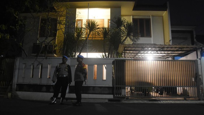 Dewan Pers Larang Media Buat Berita Spekulasi soal Istri Kadiv Propam lihat lagi kondisi rumah kadiv propam polri usai insiden polisi tembak polisi 169