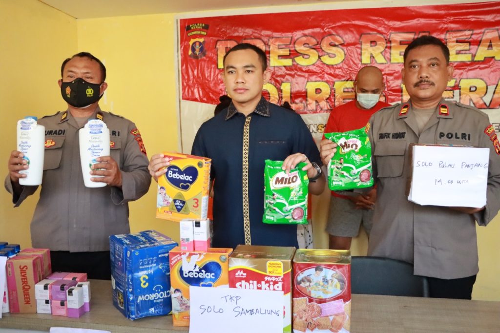 Polres Berau Amankan Pasutri dan Tetangga Asal Balikpapan Pembobol 8 Minimarket WhatsApp Image 2022 08 03 at 12.35.53