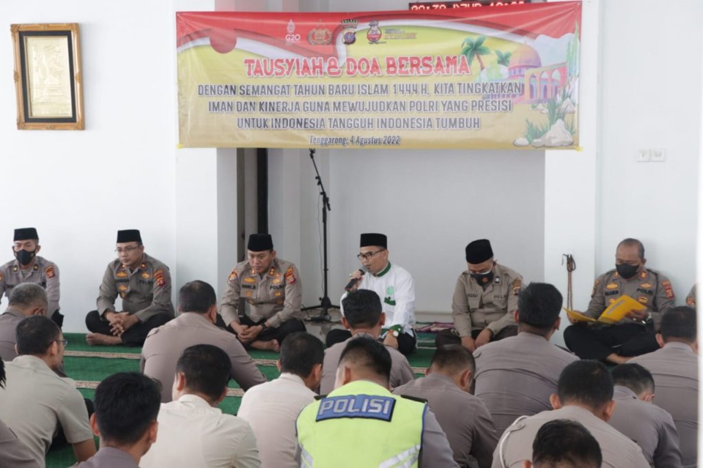 Sambut Tahun Baru Islam 1444 H, Polres Kukar Gelar Tausyiah Dan Doa Bersama WhatsApp Image 2022 08 05 at 10.12.28