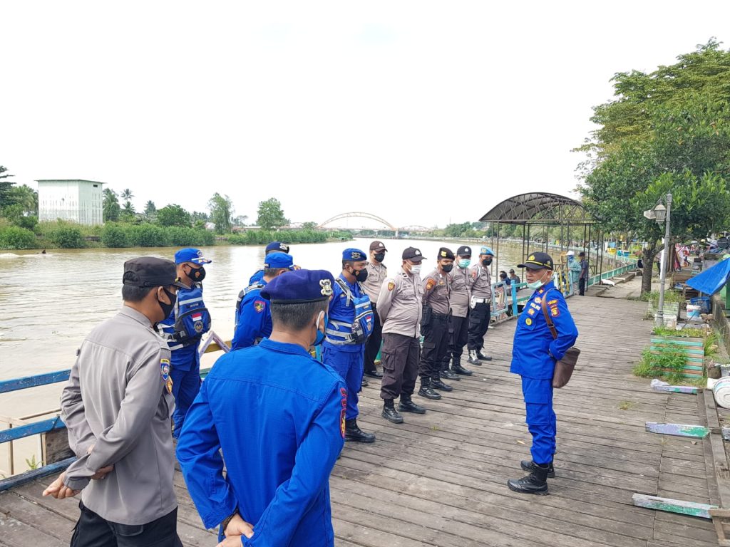Sambut Hari Kemerdekaan Ke-77, Polres Paser Gelar Pengamanan Lomba Balap Perahu Ketinting WhatsApp Image 2022 08 07 at 11.42.30