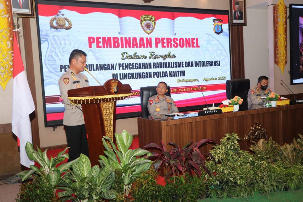 Cegah Paham Radikalisme dan Intoleransi, Polda Kaltim Gelar Pembinaan Kepada Personil WhatsApp Image 2022 08 10 at 09.31.58