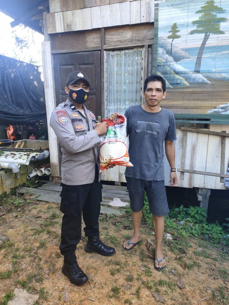 Peduli Sesama, Polres Berau Gelar Minggu Berkat Kepada Masyarakat WhatsApp Image 2022 08 21 at 13.22.43