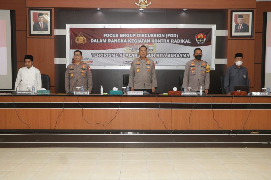 Paham Kontra Radikalisme dan Terorisme, Divisi Humas Polri Gelar Focus Group Discussion di Samarinda WhatsApp Image 2022 09 07 at 15.00.28