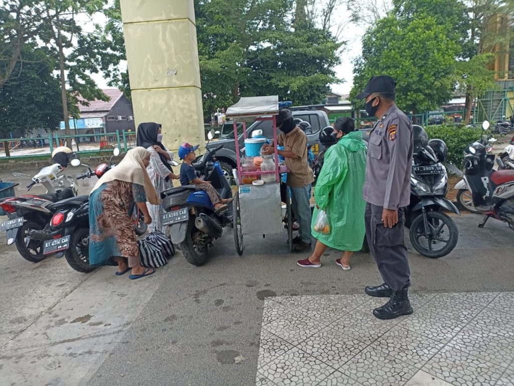 Patroli Antisipasi Premanisme Di Wilayah Hukum Polres Kutai Kartanegara Guna Berikan Rasa Aman Masyarakat WhatsApp Image 2022 09 18 at 06.45.52