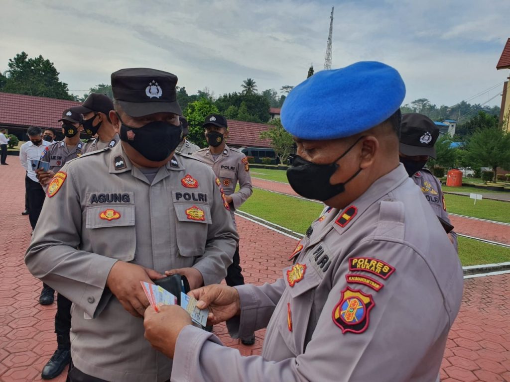 Tingkatkan Disiplin Anggota, Sie Propam Polres Kutai Kartanegara Laksanakan Gaktiblin WhatsApp Image 2022 09 20 at 08.26.42 1