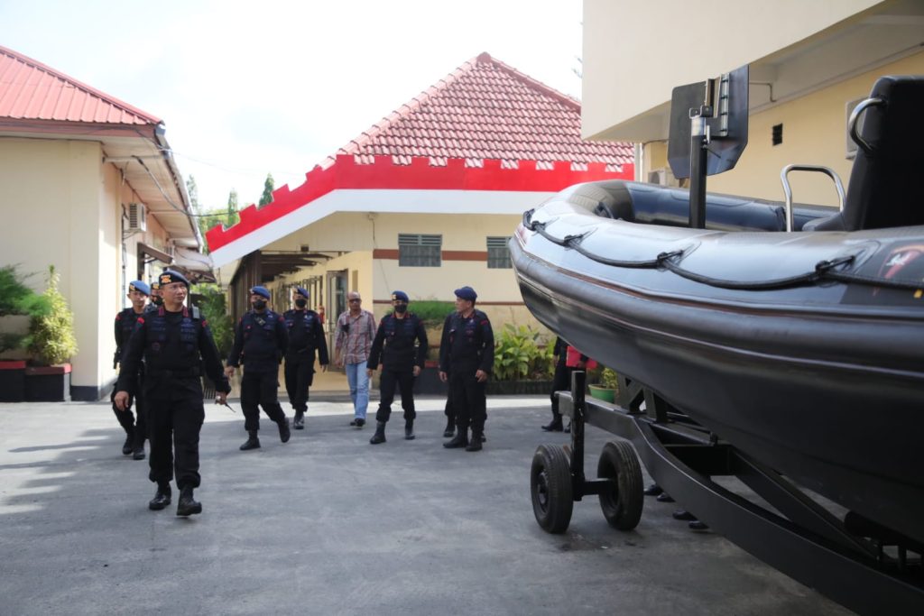 Dansat Brimob Polda Kaltim Pimpin Apel Gelar Pasukan Di Mako Satuan Brimob Polda Kaltim WhatsApp Image 2022 10 08 at 09.39.27
