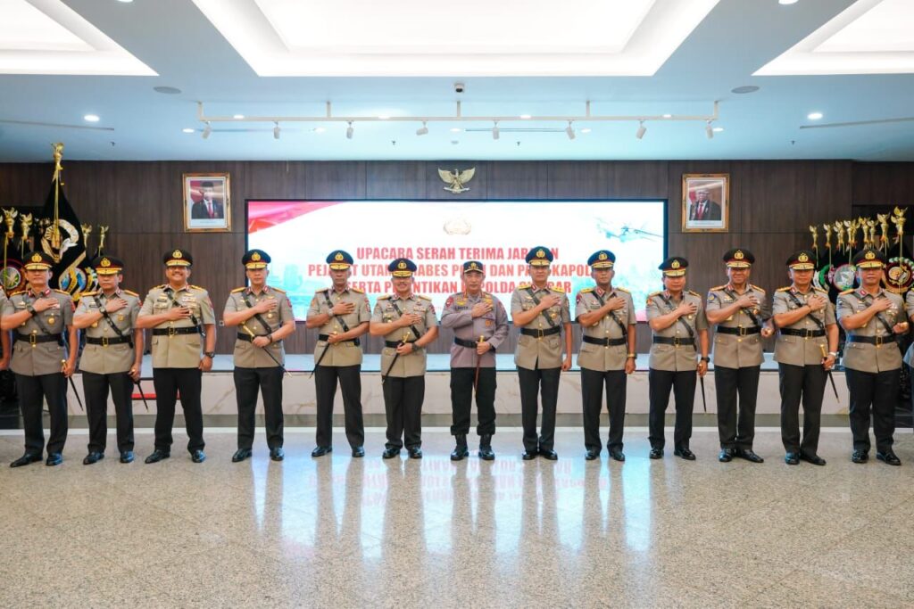 Kapolri: Kapolda yang Tak Mampu Kembalikan Kepercayaan Publik Akan di Evaluasi WhatsApp Image 2022 10 18 at 20.39.25