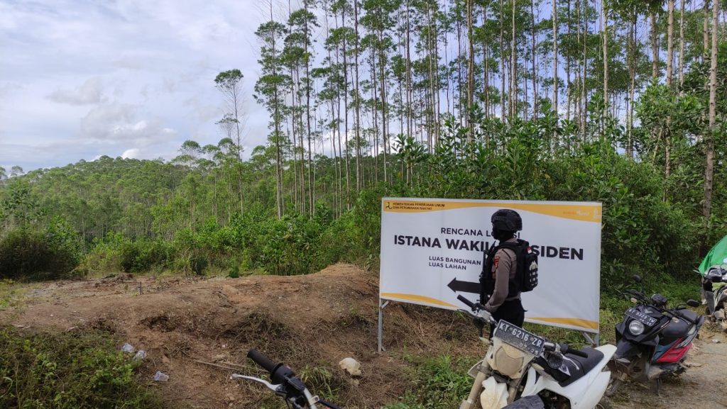 Personel Satgas Ops Nusantara Amankan pembangunan Di Segmen 2 KIPP ops nusan