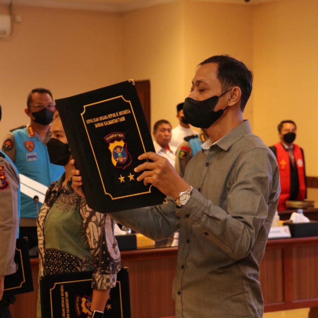Pengambilan Sumpah dan Penandatanganan Pakta Integritas Bintara Proaktif Polri T.A 2023 2 pakta integritas ta 2023 2