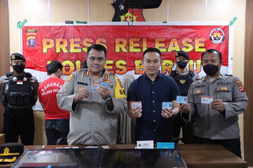 Palsukan SIM, 3 Orang Dibekuk Polres Berau press release berau 1