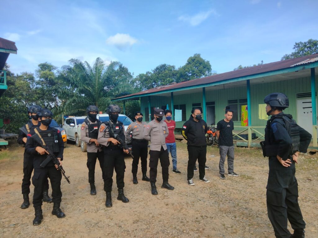 Tingkatkan Patroli di Area Kawasan IKN, Personil Satgas Ops Nusantara Polda Kaltim Pastikan Situasi Kondusif D60ADF8B 4FFD 438E 80F4 1B42E4E17E3A