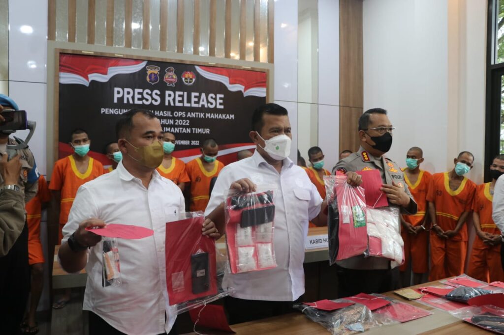 Gelar Press Release Ops Antik, Polda Kaltim Berhasil Ungkap 166 Kasus Narkoba WhatsApp Image 2022 11 07 at 16.28.19