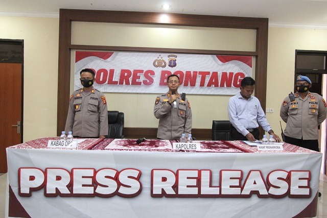 Polres Bontang Gelar Pres Release Hasil Operasi Antik Mahakam 2022 WhatsApp Image 2022 11 09 at 08.51.56