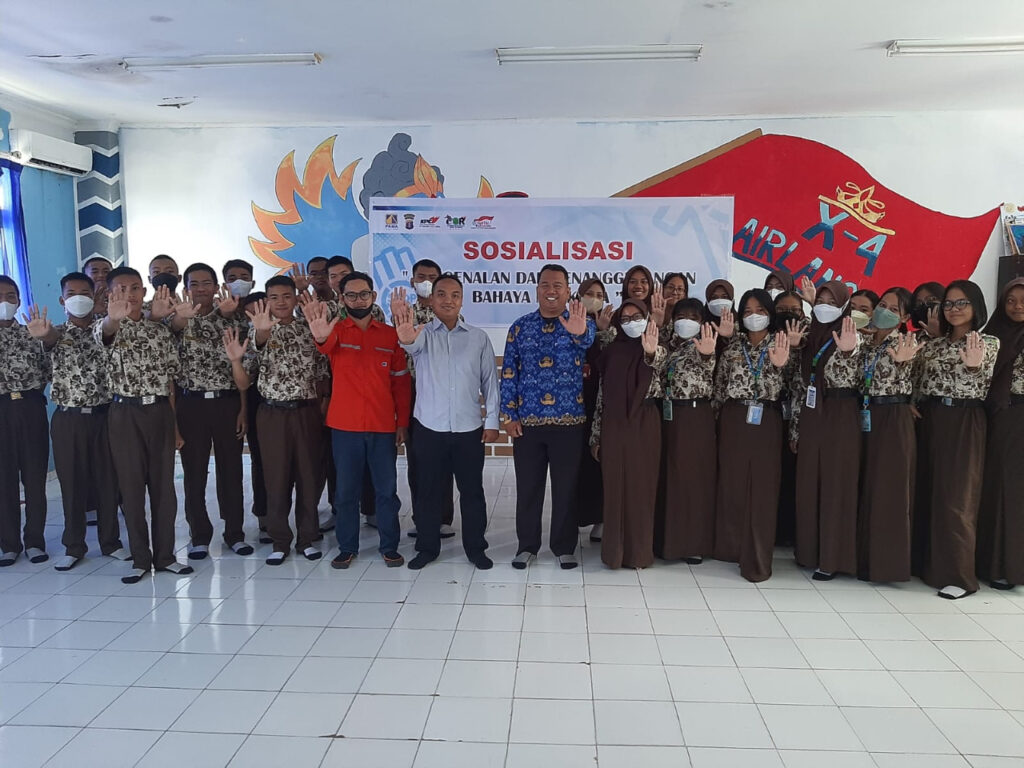 Selamatkan Generasi Muda Dari Bahaya Narkoba, Polres Kutim Gelar Penyuluhan di SMAN 2 Sangatta WhatsApp Image 2022 11 21 at 01.47.01