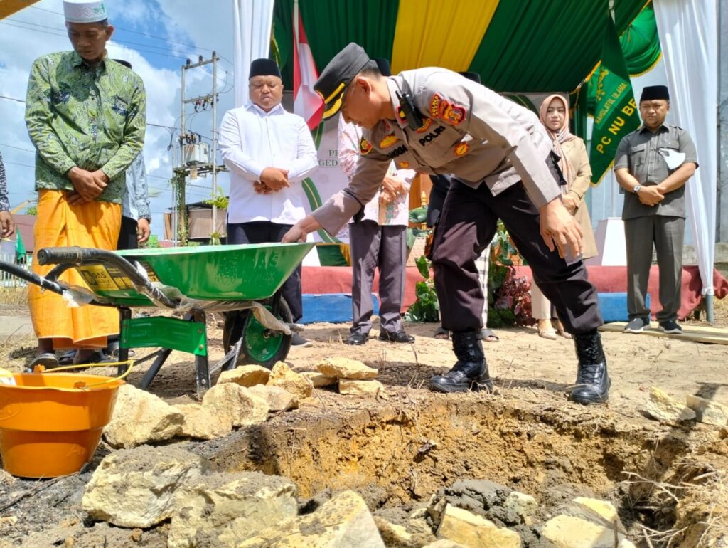 Wakapolres Berau Hadiri Peletakan Batu Pertama Gedung Nahdlatul Ulama WhatsApp Image 2022 11 25 at 07.09.43