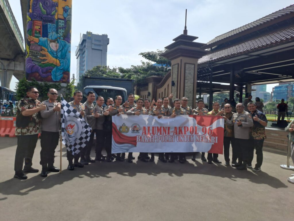 Aksi Alumni Akpol 1996 Bantu Korban Gempa Cianjur WhatsApp Image 2022 11 25 at 14.44.52