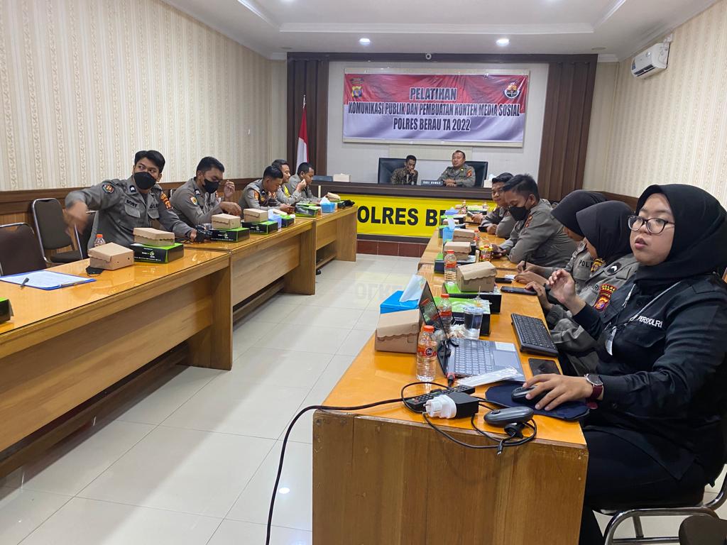 Tingkatkan Kemampuan Anggota, Polres Berau Adakan Pelatihan Pembuatan Konten Medsos dan Komunikasi Publik sfvfd