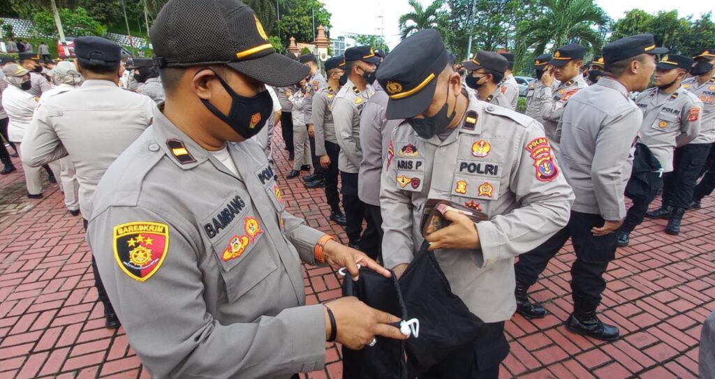 Peduli Sesama, Polda Kaltim Gelar Aksi Simpati Galang Dana Bantu Korban Bencana Alam di Cianjur sumbangan