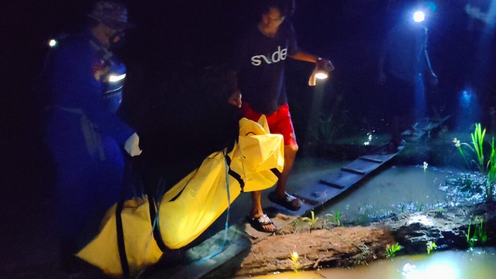 Diduga Tak Bisa Berenang , Kembali Ditemukan Mayat Tenggelam di Sungai Birang Kec. Gunung Tabur Kab. Berau tenggelam 1