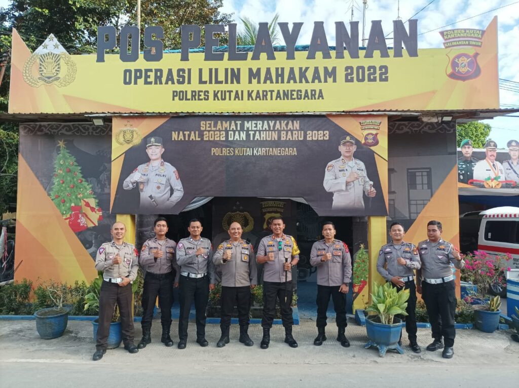 Pastikan Pengamanan Optimal, Kapolres Kukar Cek Pos Pam Nataru dan Ruang Tahanan 67a8ea2d d490 45c0 8924 a8b65cd0cf89