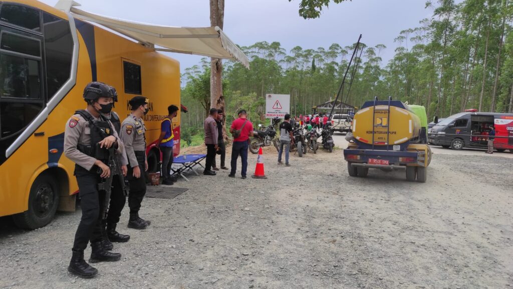 Ciptakan Sitkambtibmas Aman, Satgas Ops Nusantara Tingkatkan Patroli di Beberapa Titik Kawasan IKN WhatsApp Image 2022 12 02 at 7.44.43 PM