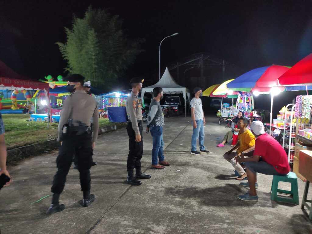 Jaga Kondusifitas Kamtibmas, Polres Kutai Barat Gencar Laksanakan Patroli Dialogis WhatsApp Image 2022 12 22 at 11.49.43