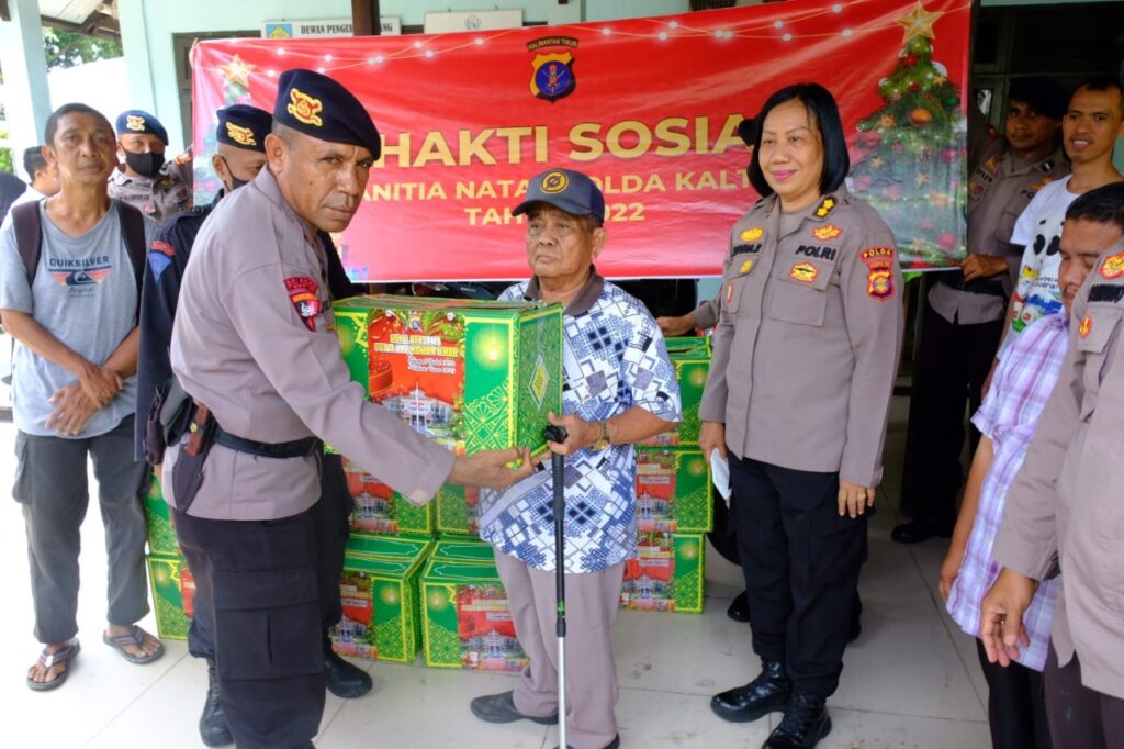 Persekutuan Oikumene Polda Kaltim Berbagi Kasih Dalam Menyambut Natal dan Tahun Baru 2023 oi 1