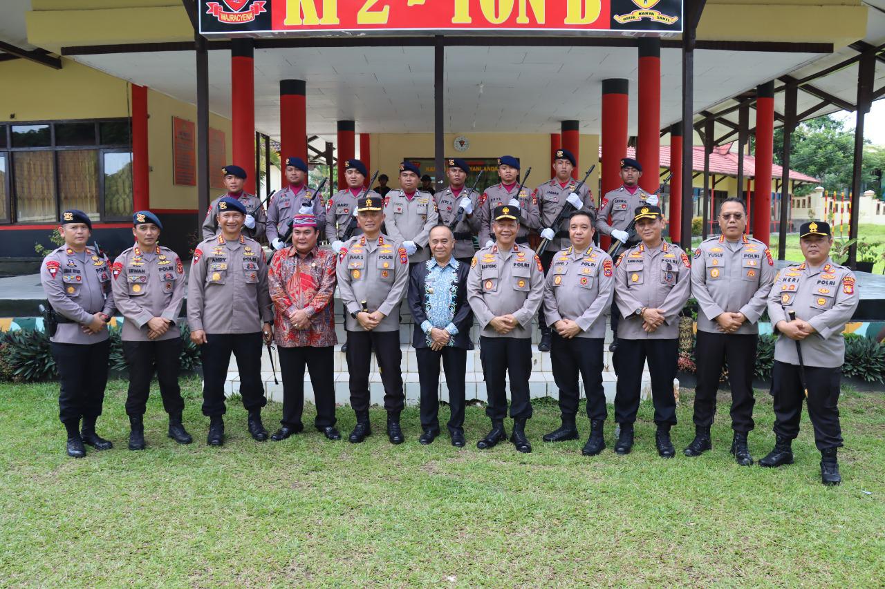 Kapolda Kaltim Melaksanakan Peninjauan Ke Mako Brimob Ki 2 - Yon B di Kutai Barat 1 5fa93a77 f73a 414e 8b2e 93542a041fa4