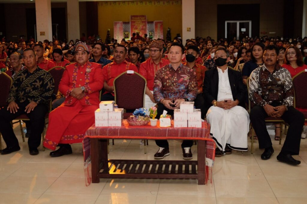 Perayaan Natal 2022, Wakapolres Kutim Hadiri Bersama IKAT Kutai Timur 7A947D6F F390 4138 93B5 ED734AB87586