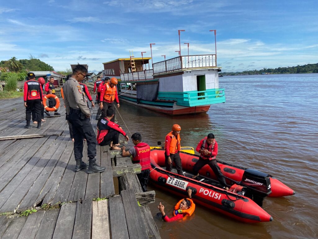 Asah Kemampuan Personel, Polres Kukar Gelar Latihan SAR 8D9707A1 6747 42D6 B2BE 5972EDC6A878