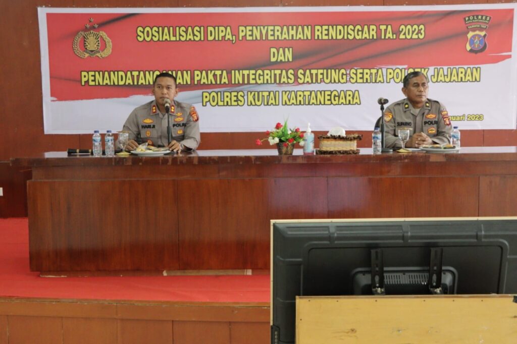 Polres Kutai Kartanegara Sosialisasi DIPA RKA Tahun 2023 dan Penandatanganan Pakta Integritas DEC0DFFA F863 4A8C 9BED C77ABD35CD64