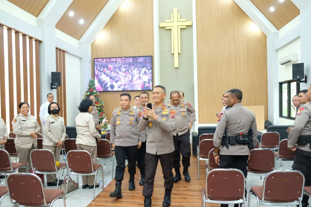 Polda Kaltim Hadiri Kegiatan Pembinaan Nasrani Terpadu Secara Virtual dengan Mabes Polri E8FECCB4 57D8 4E07 9E17 4A2EB936DB62