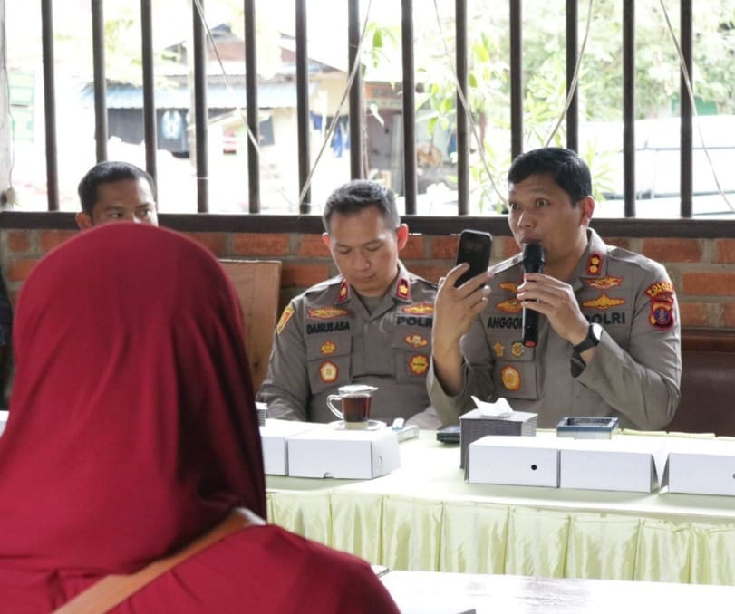 Jumat Curhat, Kapolres Kutai Timur Dengar Langsung Aspirasi Masyarakat WhatsApp Image 2023 01 28 at 18.05.57