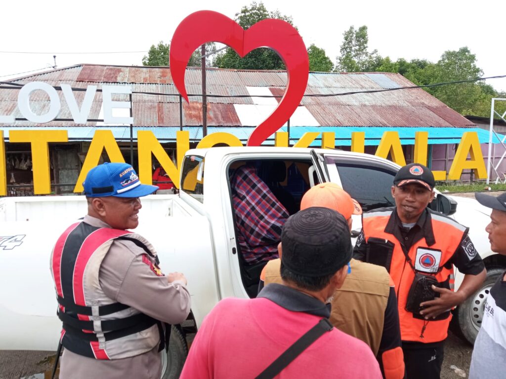 Kapal Pemancing Tenggelam di Perairan Kota Bontang, Satu Orang Berhasil Diselamatkan bontang 3