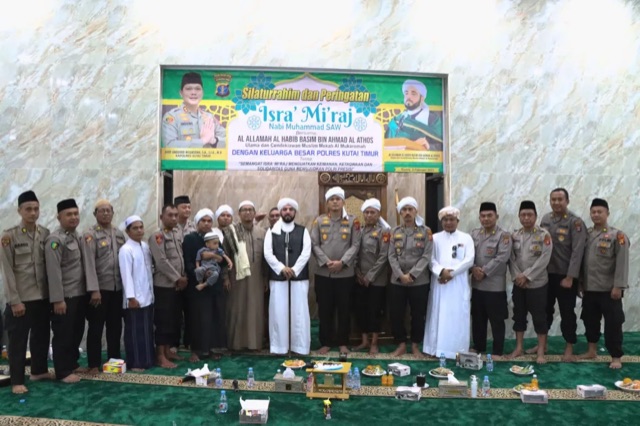 Peringati Isra Mi’raj 1444 H, Polres Kutim Hadirkan Al Allamah Al Habib Basim Bin Ahmad Al Athos Cendikiawan dari Makkah 97463E36 1F27 4E4C BC6E 7DE5FF38AC87