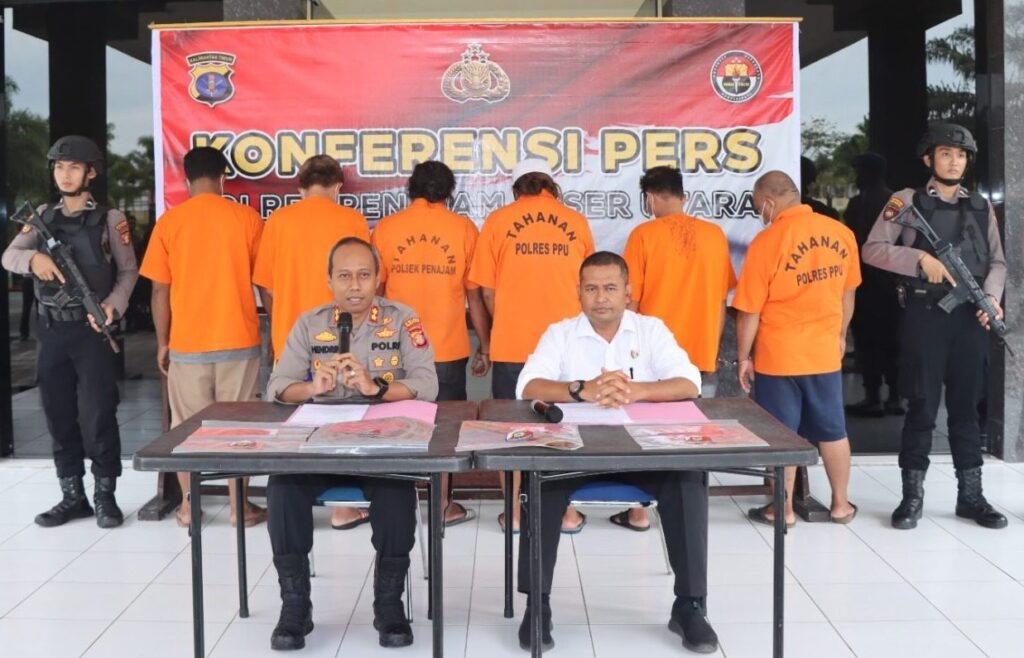 Polres PPU Gelar Konferesi Pers Pengungkapan Kasus Pencurian Hewan Ternak Sapi WhatsApp Image 2023 02 07 at 10.08.44 AM e1675737595470