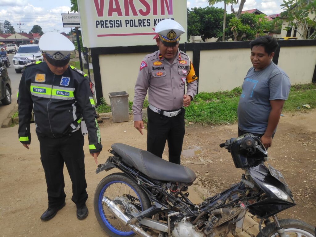 Satlantas Polres Kubar Imbau Warga Tertib Berlalulintas dan Larangan Knalpot Brong WhatsApp Image 2023 02 12 at 10.04.44